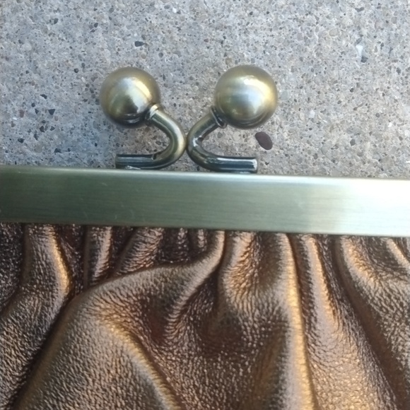 NWT EXPRESS genuine leather clutch purse, brown bronze - Picture 5 of 11